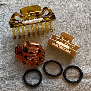 Set of Hair Clips and Hair Ties